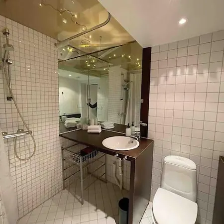 Great Family Unit Quiet And Central In
