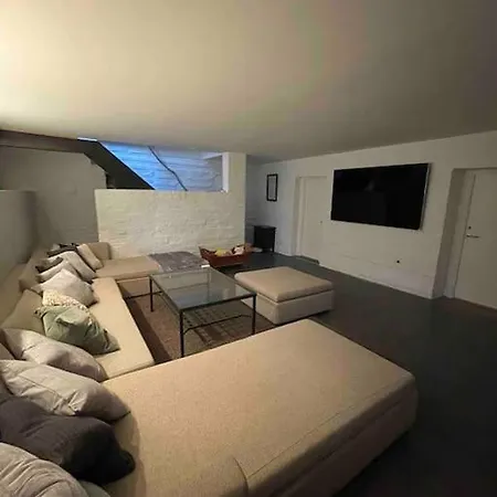 Great Family Unit Quiet And Central In Apartamento Oslo