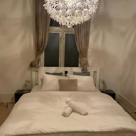 Great Family Unit Quiet And Central In Lejlighed